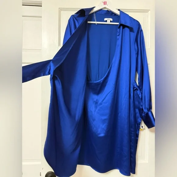 NWT Bar III Royal Blue Satin Long Sleeve Wrap Dress Career Cocktail Event - Picture 7 of 10